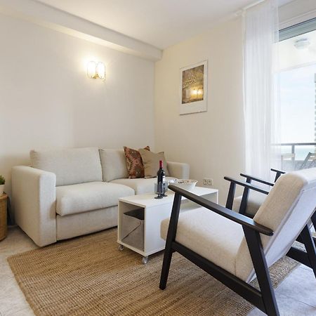 Beachfront Apartment With Terrace And Seaviews Fuengirola Luaran gambar